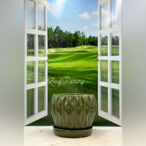 Applelicious Green (SM)  Ceramic Planter Pot with Saucer Attached - Picture 1 of 9